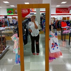 Meet your Posher, Eve